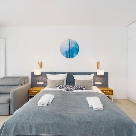 Aquamarina Prima Deluxe Studios With Sea View By Noclegi Renters เมียนซิดดรอแย ภายนอก รูปภาพ