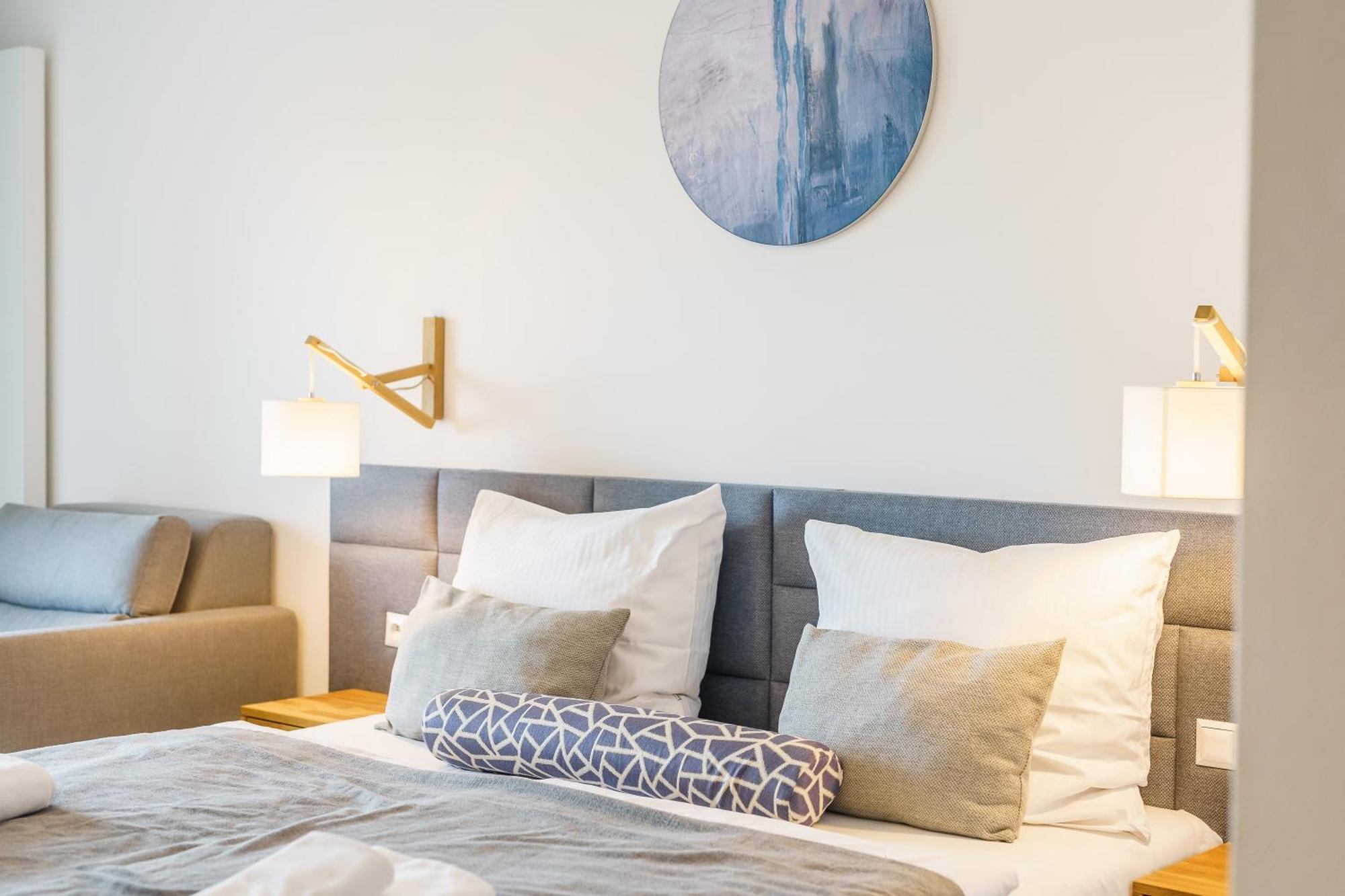 Aquamarina Prima Deluxe Studios With Sea View By Noclegi Renters เมียนซิดดรอแย ภายนอก รูปภาพ
