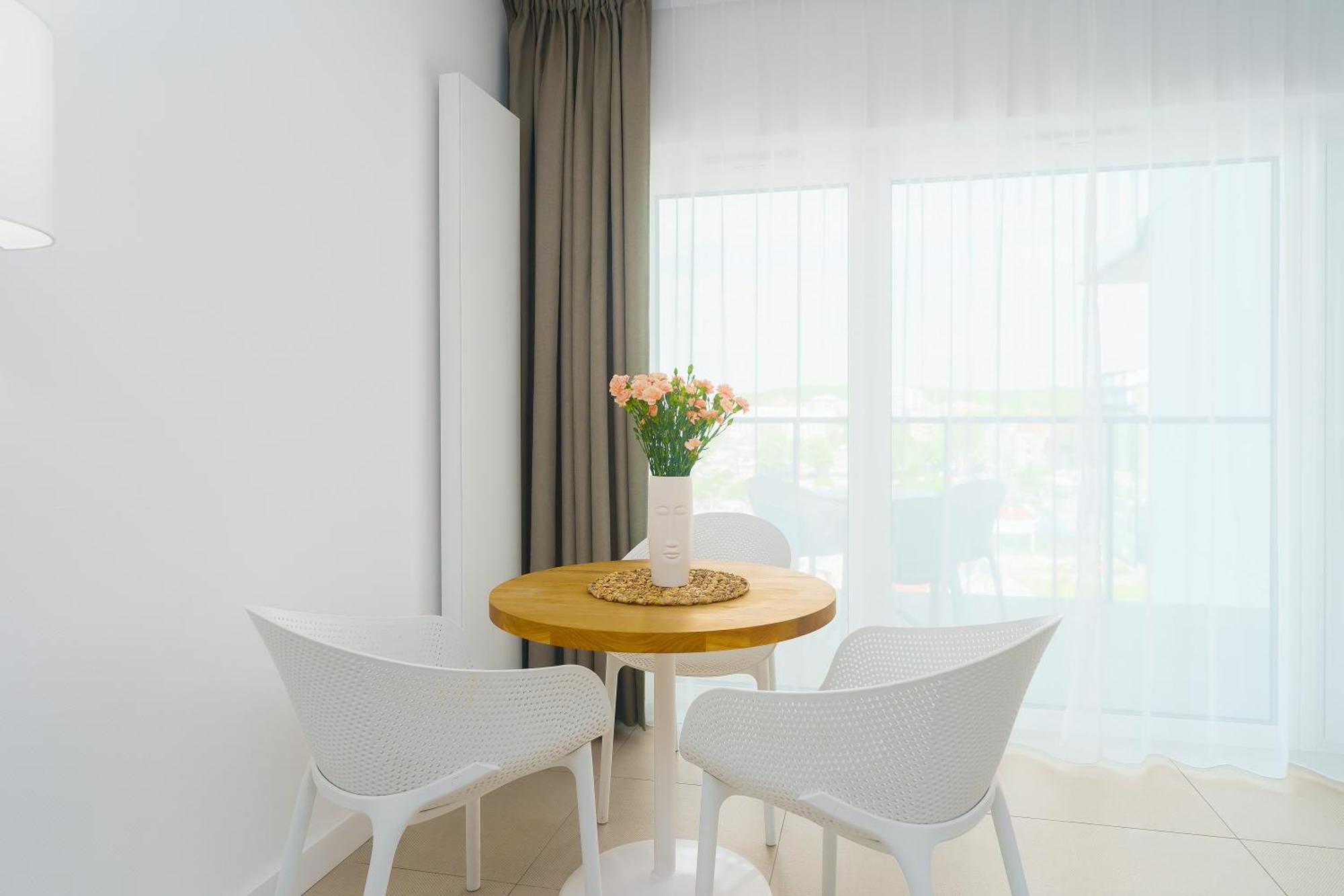 Aquamarina Prima Deluxe Studios With Sea View By Noclegi Renters เมียนซิดดรอแย ภายนอก รูปภาพ