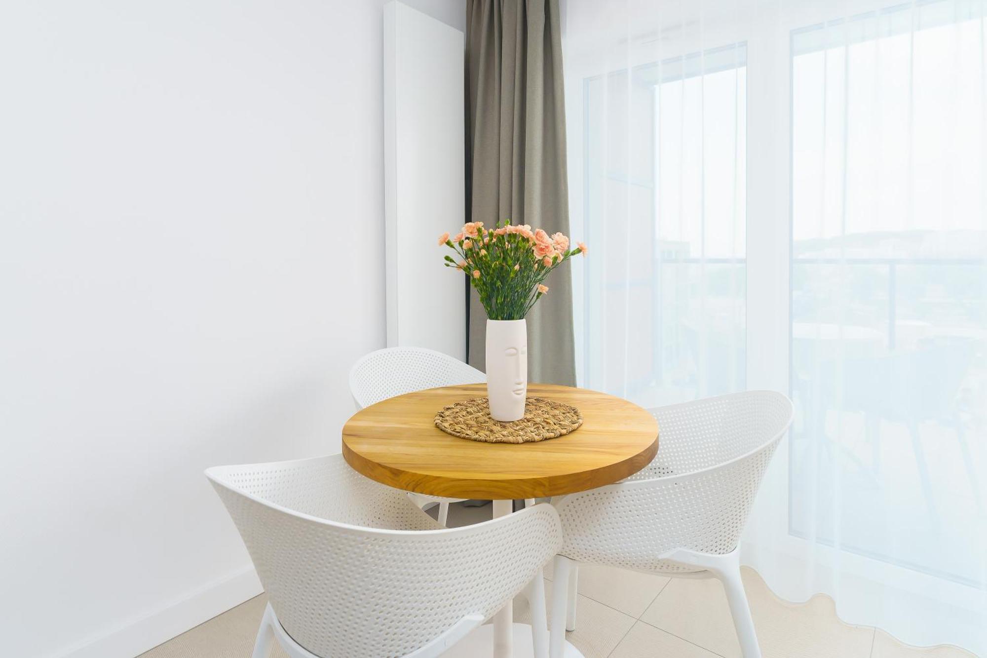 Aquamarina Prima Deluxe Studios With Sea View By Noclegi Renters เมียนซิดดรอแย ภายนอก รูปภาพ