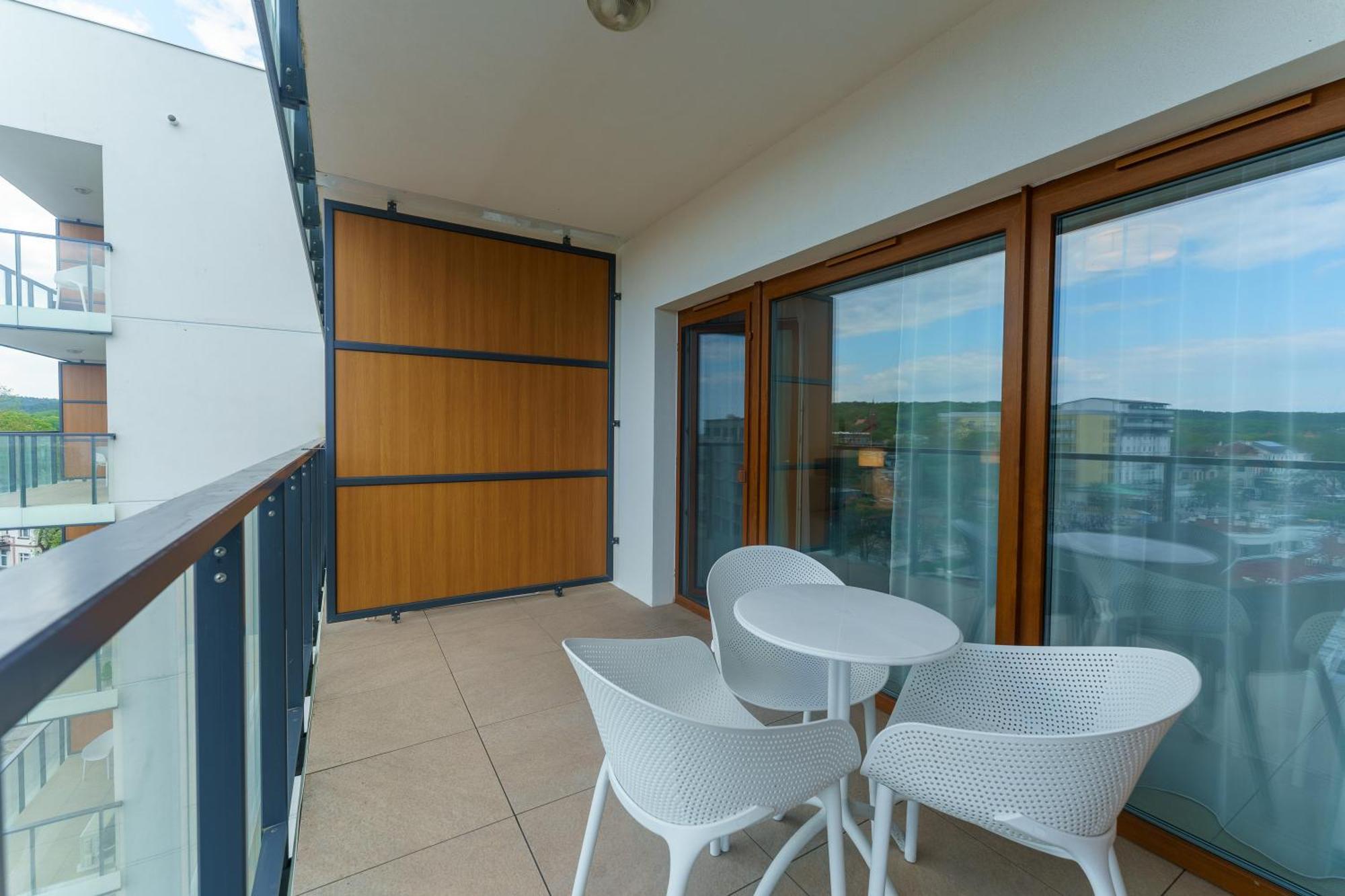 Aquamarina Prima Deluxe Studios With Sea View By Noclegi Renters เมียนซิดดรอแย ภายนอก รูปภาพ